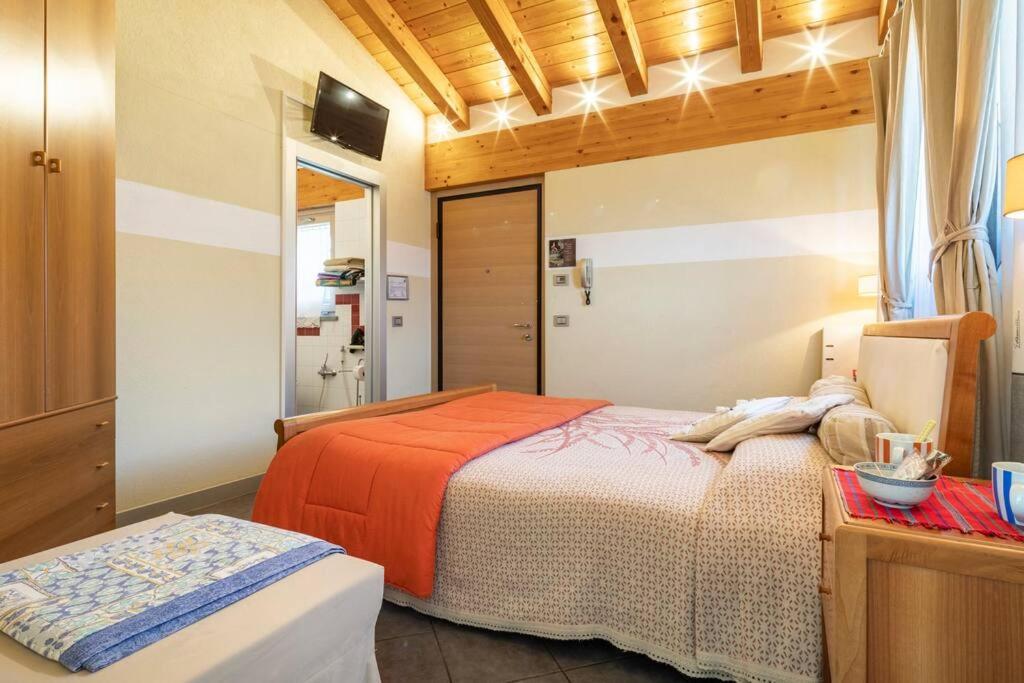 B&B Ambrosia Аоста Экстерьер фото